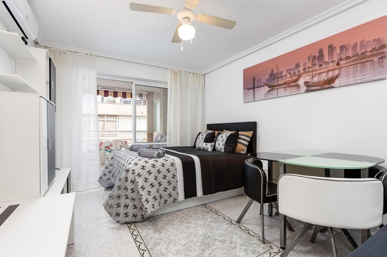 Studio Playa Del Cura Torrevieja Kültér fotó