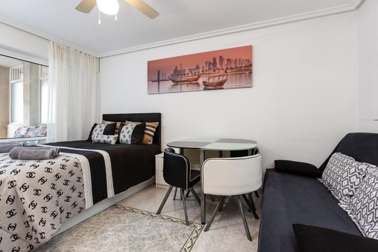 Studio Playa Del Cura Torrevieja Kültér fotó